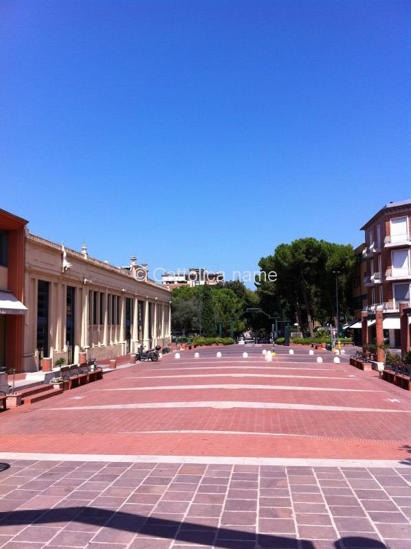 Piazza del Mercato Cattolica (RN)