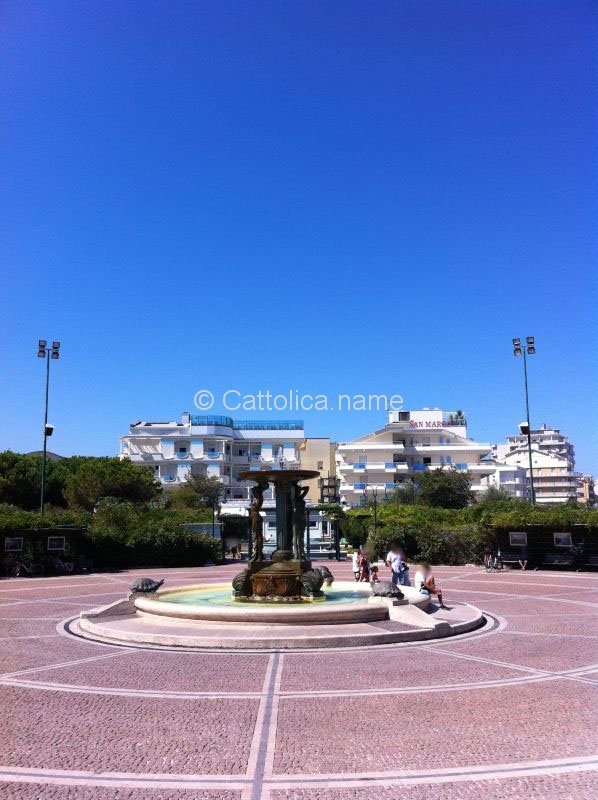 Piazza Fontane Danzanti Cattolica (RN)